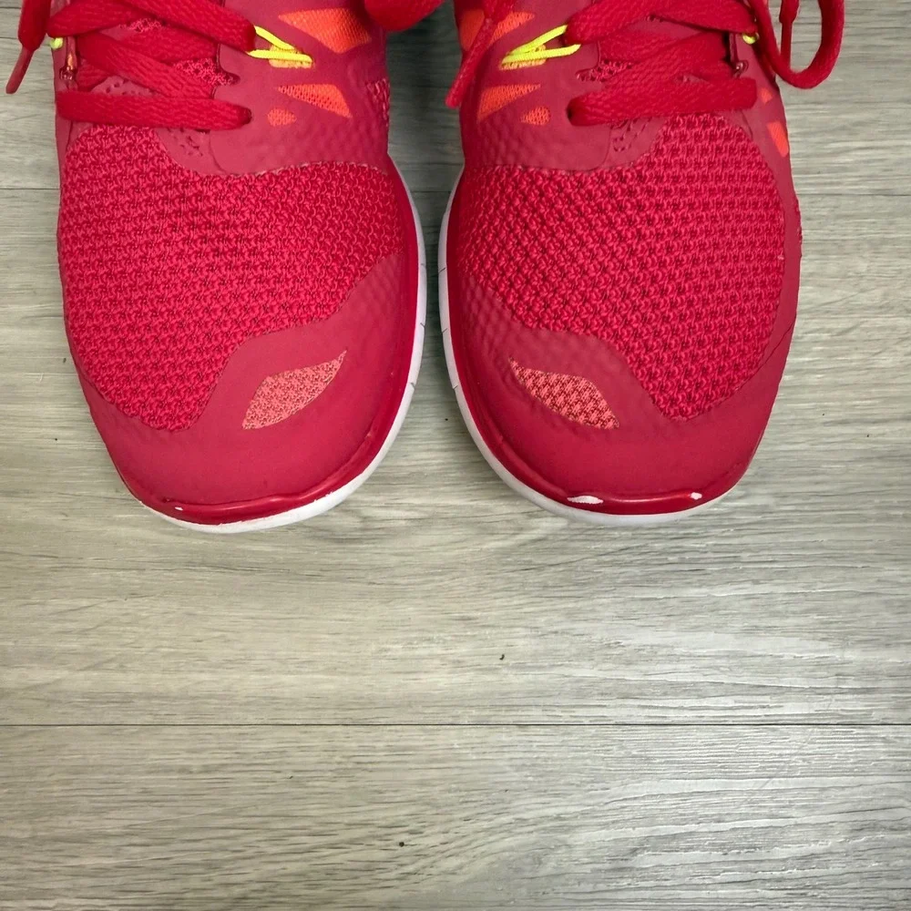 Nike Free 5.0 Running Shoes Sneaker Red Volt Size 7